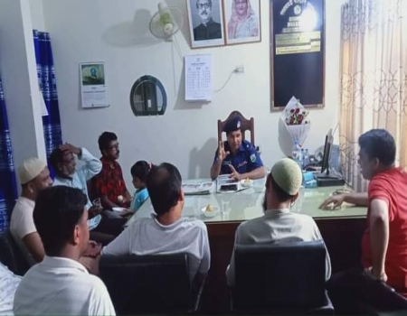  বদলগাছিতে সাংবাদিকদের সাথে ওসির মত বিনিময় সভা  